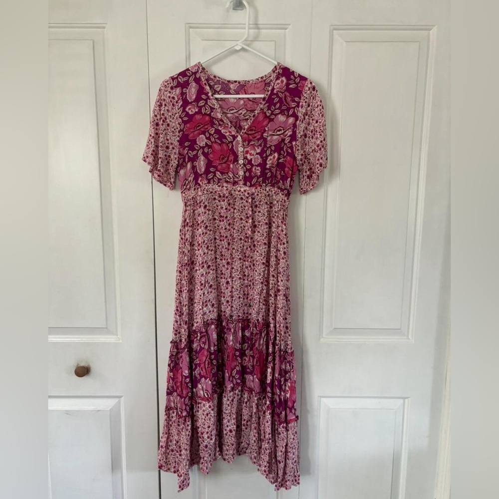 Chic Floral Maxi Dress in Pink